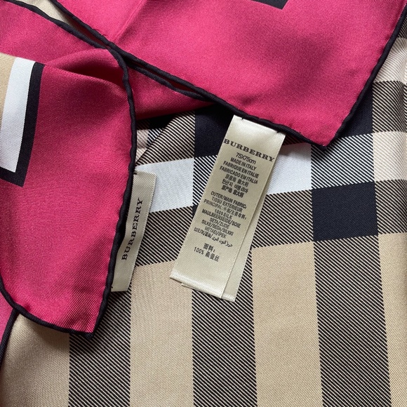 Display # 1 New Burberry Scarf Classic Check Burgundy Red Border Silk Wrap - Picture 9 of 15